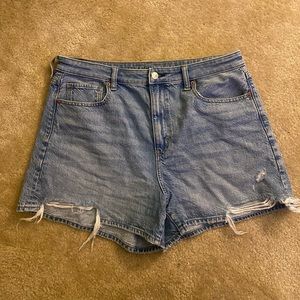 American Eagle Jean Mom Shorts Size 14